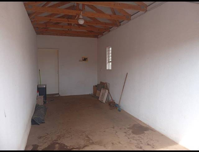 2 BEDROOM FREEHOLD FOR SALE IN SALFIN